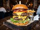 Double Cheeseburger Américain